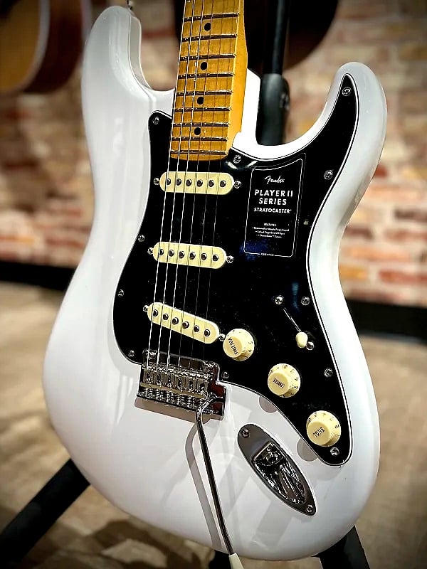 Rental of Fender Player II Stratocaster in Mallorca